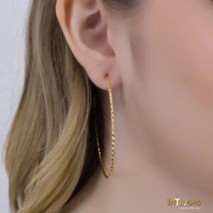 Brinco Intuê argola diamantada banhada a ouro 18k Brinco Intuê argola diamantada banhada a ouro 18k