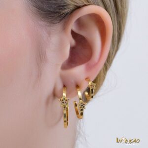 Trio brinco dourado Intue estrelas zirconias coloridas banhado a ouro 18k Trio brinco dourado Intue estrelas zirconias coloridas banhado a ouro 18k