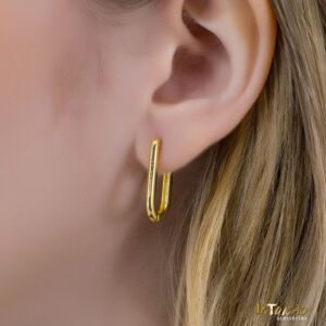 Brinco Intuê argola dourada oval banhada a ouro 18k Brinco Intuê argola dourada oval banhada a ouro 18k