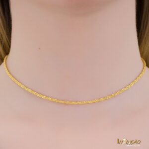 Colar choker dourada torcida banhada a ouro 18k Colar choker dourada torcida banhada a ouro 18k