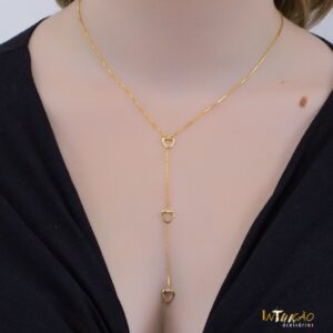 Colar Intuê gravatinha corações banhado a ouro 18K Colar Intuê gravatinha corações banhado a ouro 18K