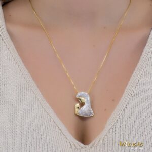 Colar dourado Nossa Senhora zircônia banhado a ouro 18k Colar dourado Nossa Senhora zircônia banhado a ouro 18k