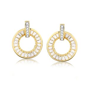 Brinco dourado redondo vasado com zircônias banhado a ouro 18k semijoia Brinco dourado redondo vasado com zircônias banhado a ouro 18k semijoia