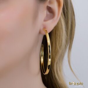 Brinco Intuê argola fio quadrado banhado a ouro 18k Brinco Intuê argola fio quadrado banhado a ouro 18k