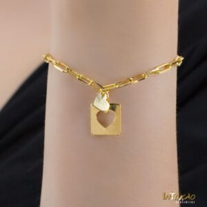 Pulseira Intuê placa coração banhado a ouro 18k Pulseira Intuê placa coração banhado a ouro 18k