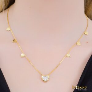 Colar Intuê corações zirconias banhado a ouro 18k; Colar Intuê corações zirconias banhado a ouro 18k;