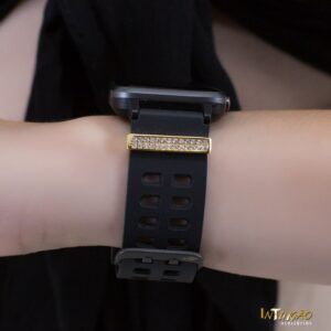 Pingente SmartWatch dourado microzircônias brancas banhado a ouro 18k Pingente SmartWatch dourado microzircônias brancas banhado a ouro 18k