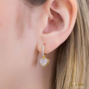 Brinco Intuê argola corações banhado a ouro 18k Brinco Intuê argola corações banhado a ouro 18k
