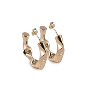 Brinco Intuê argola com detalhes lisa banhada a ouro 18k semijoia Brinco Intuê argola com detalhes lisa banhada a ouro 18k semijoia